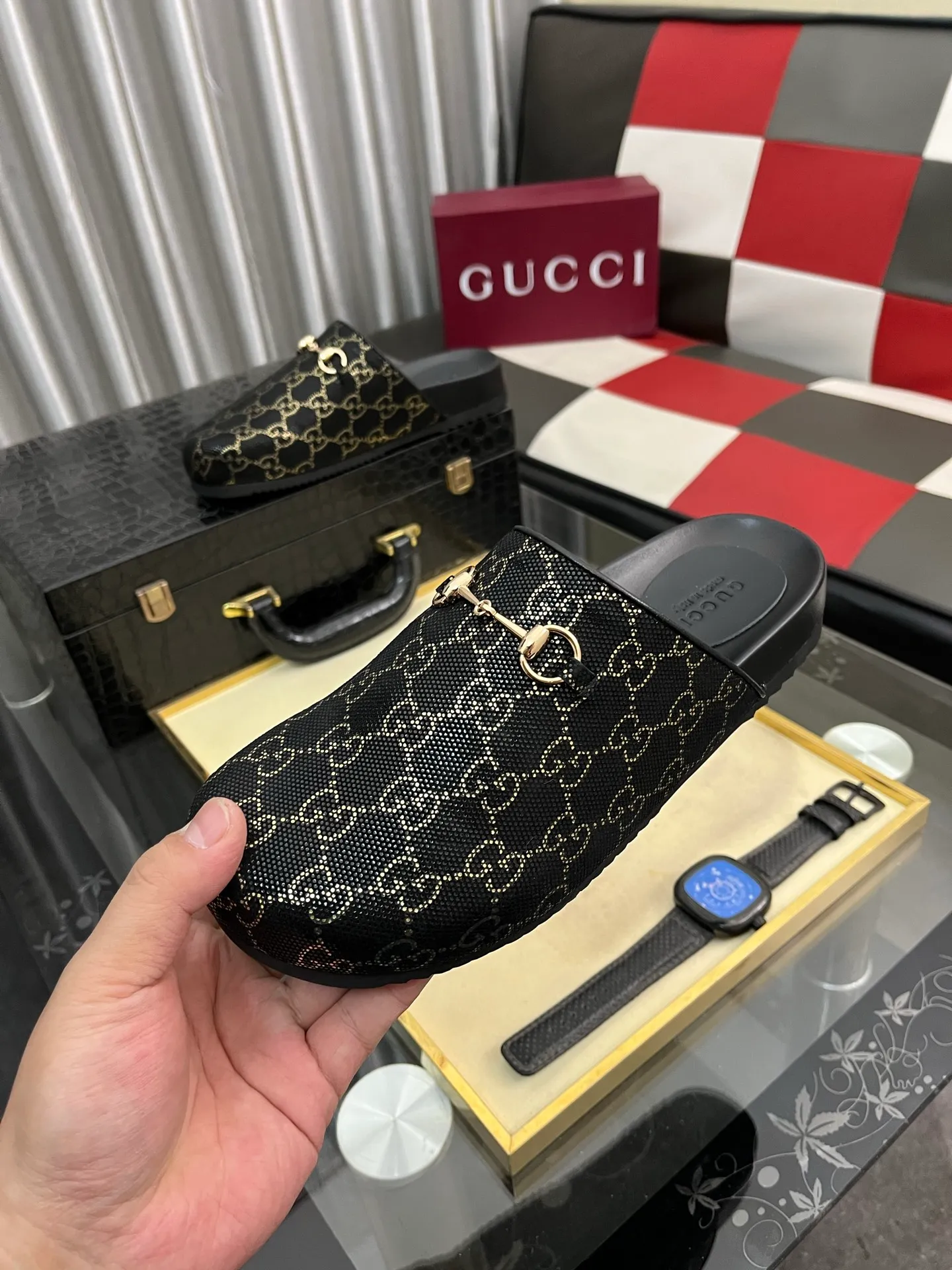 Ex-factory price: 420⌚️⌚️[Gucci] 2025 new season half-slip men's shoes, made of Italian imported first-layer frosted cowhide➕sheepskin lining, original hardware buckle, original combination wear-resistant outsole, real shot 🎬 Very comfortable on the feet, size 38-44